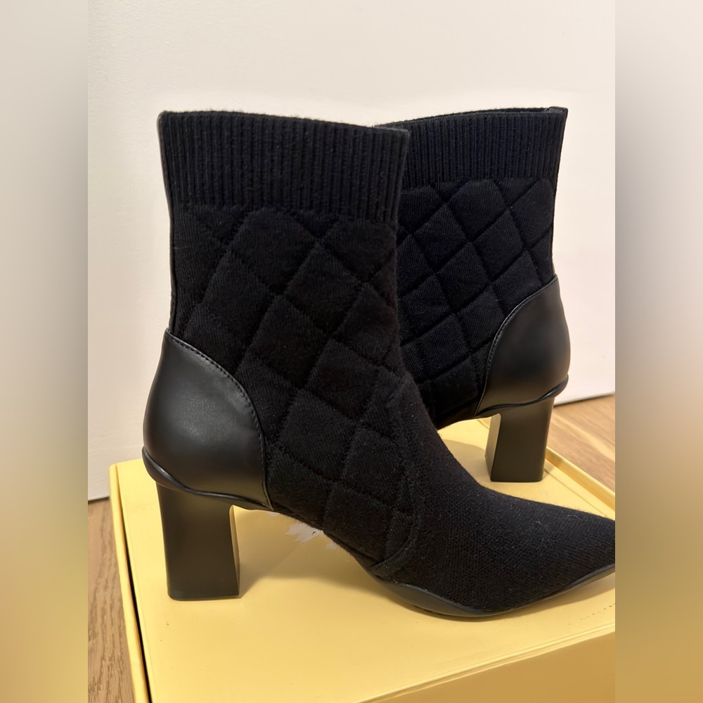 Cosy Island Black Quilted Heeled Ankle Boots